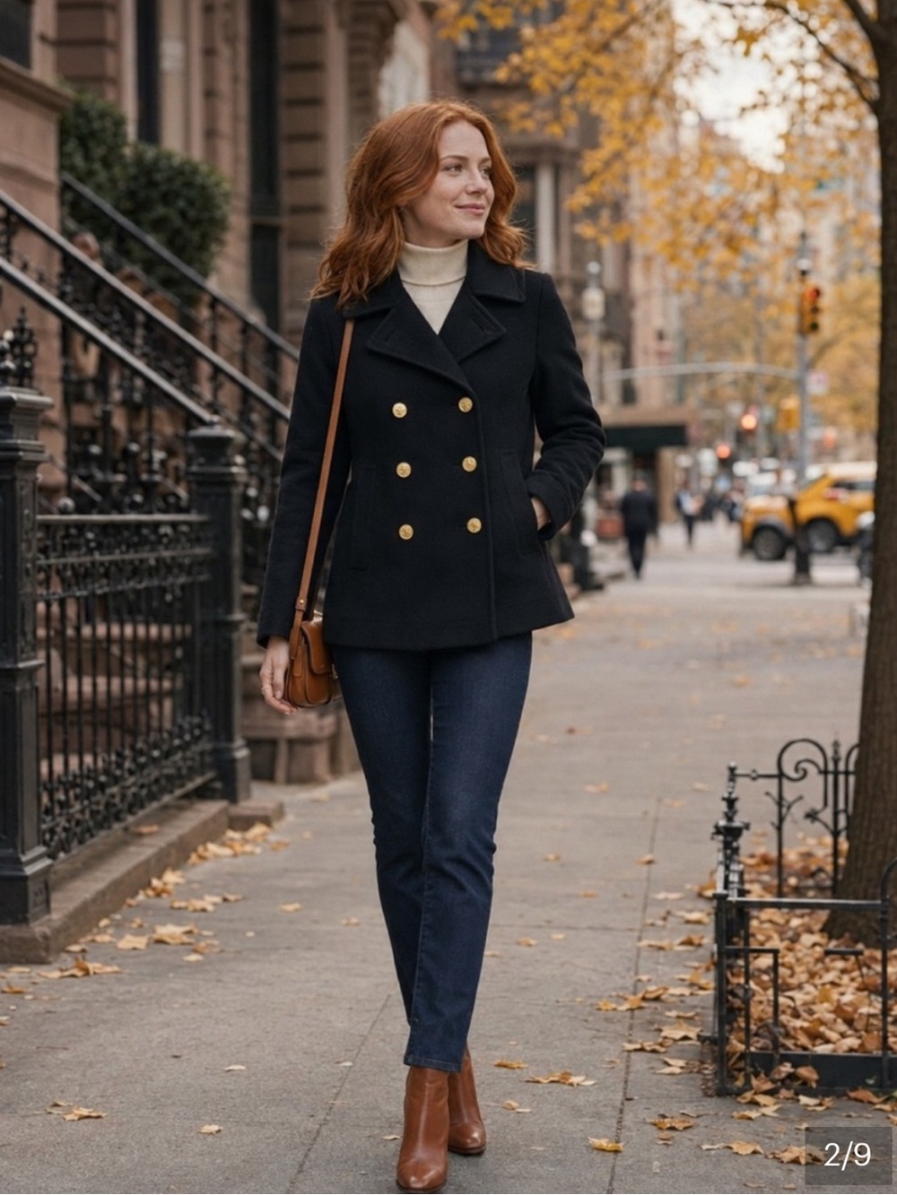 VGUC J Crew Majesty Peacoat with polished gold crest buttons. Size 4. Navy